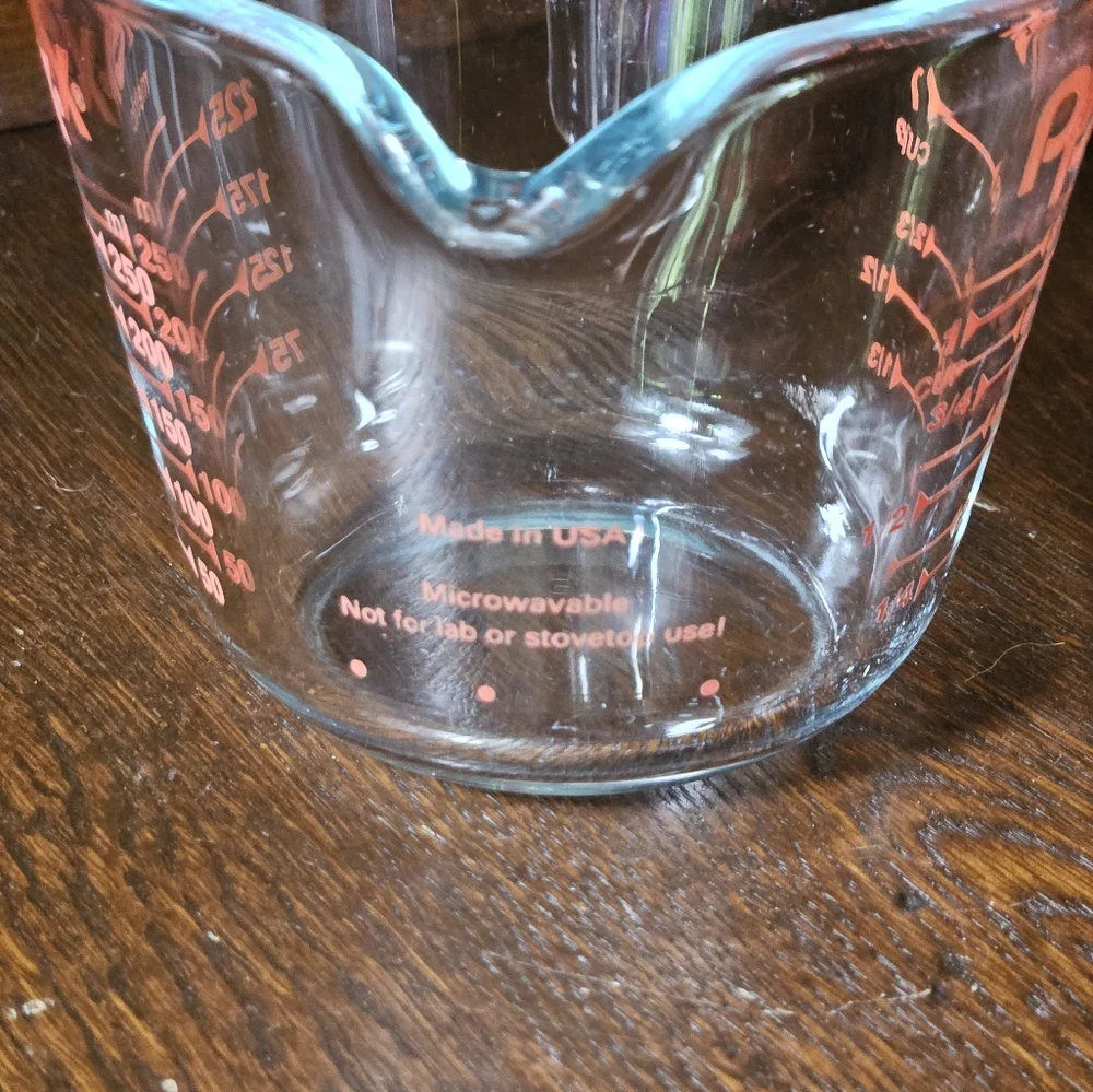 Pyrex Clear Glass Cup with Red Markings Measuring Cup